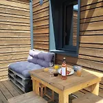 Collonges, Eco-container Pmr Avec Climatisation Et Parking Prive - Fr-1-828-13