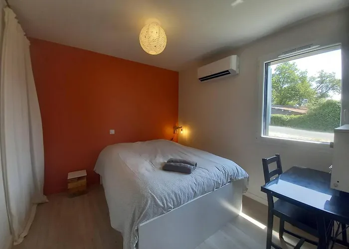 Collonges, Eco-container Pmr Avec Climatisation Et Parking Prive - Fr-1-828-13 펜션 수일락