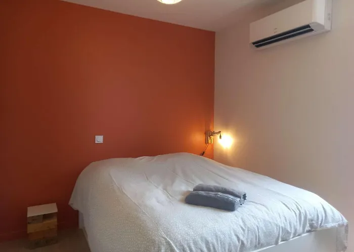 펜션 Collonges, Eco-container Pmr Avec Climatisation Et Parking Prive - Fr-1-828-13 *